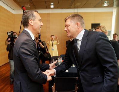 Am 23. August 2017 fand der Salzburger Gipfel statt. Im Bild Bundeskanzler Christian Kern (l.) mit dem slowakischen Ministerpräsidenten Robert Fico (r.).