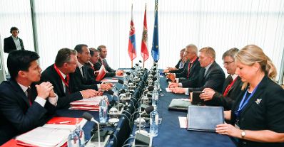 Am 23. August 2017 fand der Salzburger Gipfel statt. Im Bild Bundeskanzler Christian Kern mit dem slowakischen Ministerpräsidenten Robert Fico.
