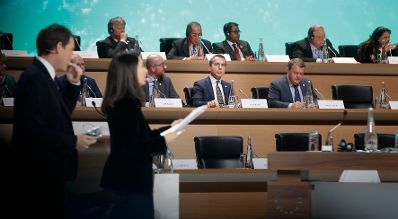 Am 12. Dezember 2017 fand ein Klimagipfel in Paris statt. Im Bild Bundeskanzler Christian Kern (m.) mit dem belgischen Premierminister Charles Michel (l.) und dem dänischen Ministerpräsidenten Lars Løkke Rasmussen (r.).