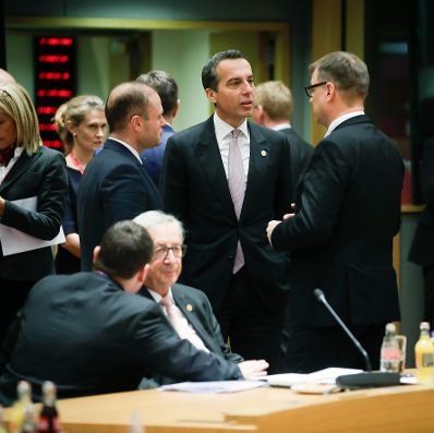 Am 14. Dezember 2017 begann in Brüssel der zweitägige Europäische Rat der Staats- und Regierungschefs. Im Bild Bundeskanzler Christian Kern (m.) mit dem maltesischen Premierminister Joseph Muscat (l.) und dem finnischen Ministerpräsidenten Juha Sipilä (r.).