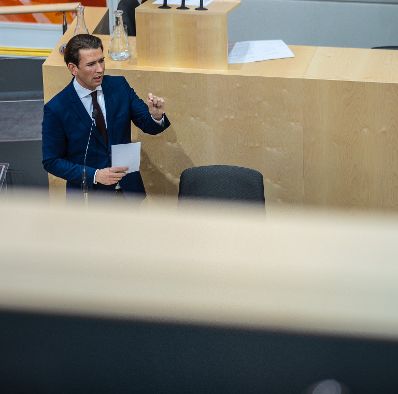 Am 16. Mai 2019 nahm Bundeskanzler Sebastian Kurz an der dringlichen Anfrage der NEOS im Parlament teil.