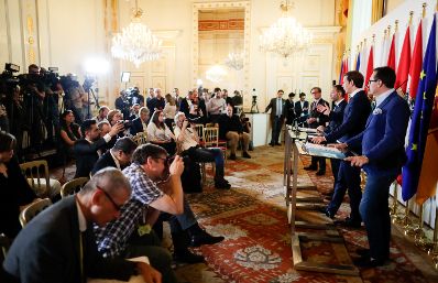 Am 3. Juli 2018 gab Bundeskanzler Sebastian Kurz gemeinsam mit Vizekanzler Heinz-Christian Strache und Bundesminister Herbert Kickl eine Pressekonferenz zu den deutschen Asylplänen.