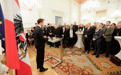 Am 4. Dezember 2018 empfingen Bundeskanzler Sebastian Kurz und Bundesminister Gernot Blümel (l.) Vertreter christlicher Religionen im Bundeskanzleramt.