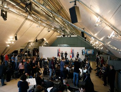 Am 4. Dezember 2018 luden Bundeskanzler Sebastian Kurz und Vizekanzler Heinz-Christian Strache zur Pressekonferenz zu „Ein Jahr Bundesregierung“ in die Wiener Hofburg.