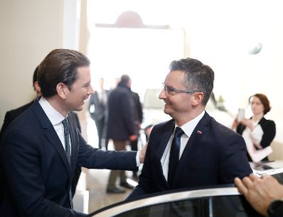Am 5. Dezember 2018 empfing Bundeskanzler Sebastian Kurz (l.) den slowenischen Premierminister Marjan Šarec (r.) zu einem Gespräch.