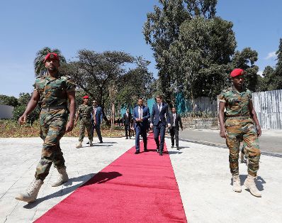 Am 6. Dezember 2018 reiste Bundeskanzler Sebastian Kurz (r.) nach Addis Abeba. Im Bild beim Treffen mit dem Premierminister Abiy Ahmed (l.).