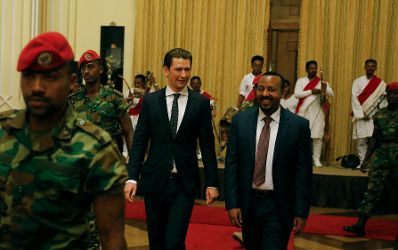 Am 6. Dezember 2018 reiste Bundeskanzler Sebastian Kurz (l.) nach Afrika. Im Bild mit dem Premierminister Abiy Ahmed (r.) beim Galadinner.