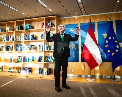 Am 13. Dezember 2018 setzte Bundeskanzler Sebastian Kurz seine Reise nach Brüssel anlässlich des EU-Gipfels fort. Im Bild der Präsident der Europäischen Kommission Jean-Claude Juncker.