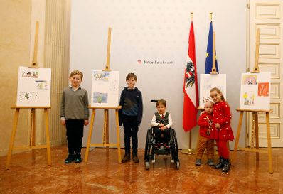 Am 17. Dezember 2018 empfing Bundeskanzler Sebastian Kurz Kinder der Ronald McDonald Kinderhilfe im Bundeskanzleramt.
