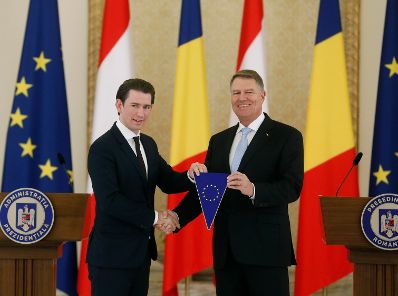 Am 21. Dezember 2018 reiste Bundeskanzler Sebastian Kurz (l.) zu einem Arbeitsbesuch nach Bukarest. Im Bild mit dem rumänischen Präsidenten Klaus Werner Johannis (r.).