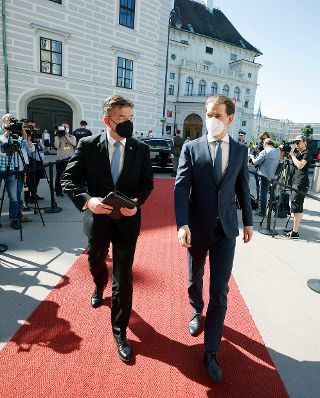 Am 18. Juni 2021 empfing Bundeskanzler Sebastian Kurz (r.) die Regierungschefs der Westbalkanstaaten zu einem Gipfeltreffen im Bundeskanzleramt. Im Bild mit Miroslav Lajčák (l.), EU-Sonderbeauftragter.
