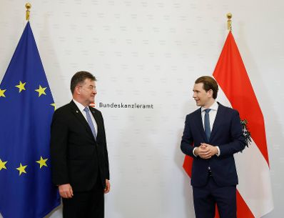 Am 18. Juni 2021 empfing Bundeskanzler Sebastian Kurz (r.) die Regierungschefs der Westbalkanstaaten zu einem Gipfeltreffen im Bundeskanzleramt. Im Bild mit Miroslav Lajčák (l.), EU-Sonderbeauftragter.