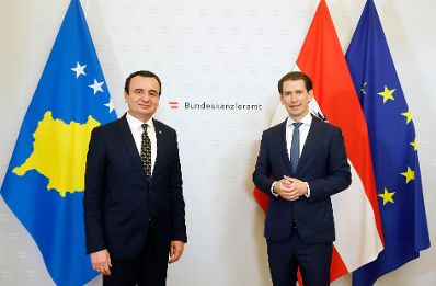 Am 18. Juni 2021 empfing Bundeskanzler Sebastian Kurz (r.) die Regierungschefs der Westbalkanstaaten zu einem Gipfeltreffen im Bundeskanzleramt. Im Bild mit Albin Kurti (l.), Premierminister des Kosovo.