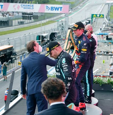 Am 27. Juni 2021 besuchte Bundeskanzler Sebastian Kurz (l.) den Formel 1 Grand Prix Austria in Spielberg. Im Bild mit Max Verstappen (r.).