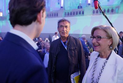 Am 1. Juli 2021 nahm Bundeskanzler Sebastian Kurz (l.) am 5. Austrian World Summit teil. Im Bild mit der niederösterreichischen Landeshauptfrau Johanna Mikl-Leitner (r.).