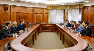 Am 4. September 2021 reiste Bundeskanzler Sebastian Kurz (3.v.l.) zu einem Arbeitsbesuch nach Belgrad. Im Bild mit der serbischen Premierministerin Ana Brnabic (3.v.r.).