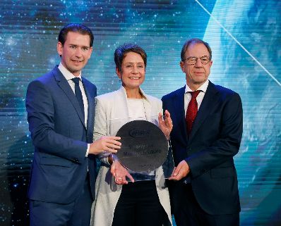 Am 17. September 2021 nahm Bundeskanzler Sebastian Kurz (l.) an der Eröffnung der neuen Infineon High-Tech-Chipfabrik teil.