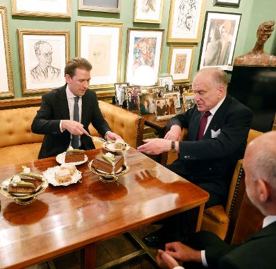 Am 23. September 2021 reiste Bundeskanzler Sebastian Kurz (l.) zu einem mehrtägigen Arbeitsbesuch nach New York. Im Bild mit Ronald Lauder (r.), President World Jewish Comite.