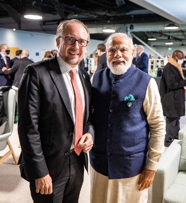 Am 1. November 2021 nahm Bundeskanzler Alexander Schallenberg (l.) an der UN-Klimakonferenz 2021 in Glasgow teil. Im Bild mit dem indischen Premierminister Narendra Modi (r.).