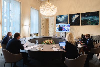Am 22. November 2021 lud Bundeskanzler Alexander Schallenberg gemeinsam mit Bundesminister Michael Linhart zu der Belarus Videokonferenz ein. Im Bild der EU-Kommissar Olivér Várhelyi.