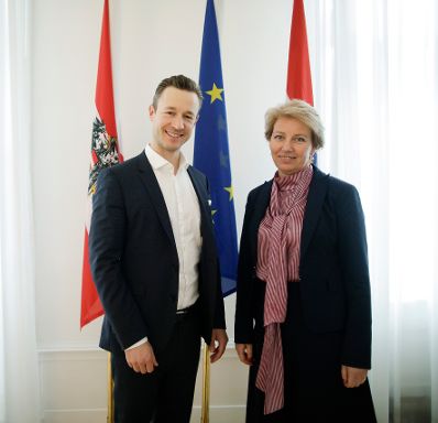 Am 27. März 2019 empfing Bundesminister Gernot Blümel (l.) die kroatische Staatssekretärin Andreja Metelko-Zgombic (r.) zu einem Arbeitsgespräch.