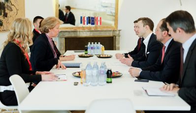 Am 27. März 2019 empfing Bundesminister Gernot Blümel (3.v.r.) die kroatische Staatssekretärin Andreja Metelko-Zgombic (2.v.l.) zu einem Arbeitsgespräch.