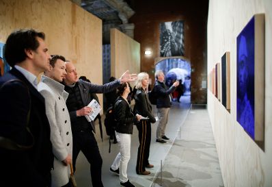 Am 09. Mai 2019 reiste Bundesminister Gernot Blümel (2.v.l.) anlässlich der Ausstellungseröffnung im Österreich Pavillon auf der 58. Internationalen Kunstausstellung "La Biennale di Venezia" nach Venedig.