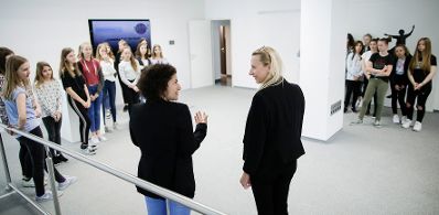 AAm 25. April 2019 fand der 18. Girls' Day statt. Im Bild Bundesministerin Juliane Bogner-Strauß (r.) beim Jobtalks 2.0 for Girls!.