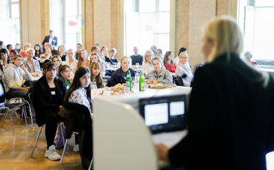 Am 25. April 2019 fand der 18. Girls' Day statt. Im Bild Bundesministerin Juliane Bogner-Strauß (im Bild) bei der Verleihung des TU-Austria-Preises Technikerinnen der Zukunft im Festsaal der TU Wien.