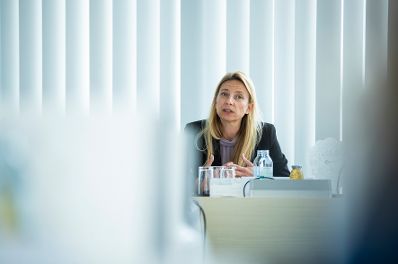 Am 3. Mai 2019 nahm Bundesministerin Juliane Bogner-Strauß (im Bild) am Vernetzungstreffen zum Thema Women Empowerment ein. Im Bild mit der IBM Österreich Generaldirektorin Patricia Neumann.