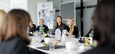 Am 21. Mai 2019 nahm Bundesministerin Juliane Bogner-Strauß (2.v.r.) am Female Executive Breakfast teil.