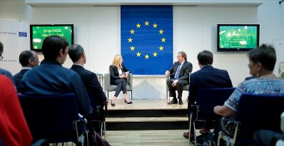 Am 15. Mai 2018 nahm Bundesministerin Juliane Bogner-Strauß bei der Gesprächsreihe Europa:Dialog teil.