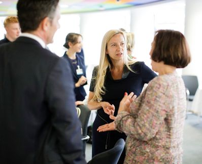 Am 22. Mai 2018 nahm Bundesministerin Juliane Bogner-Strauß (m.) am Jugendministerrat in Brüssel teil.