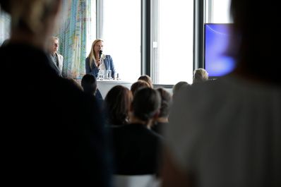 Am 13. Juni 2018 nahm Bundesministerin Juliane Bogner-Strauß am ÖBB Netzwerktreffen teil.