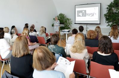 Am 25. Juni 2018 nahm Bundesministerin Juliane Bogner-Strauß an der Veranstaltungsreihe "Gleichstellung im Gespräch" teil. Im Bild Birgit Beck, Head of Organizational Effectiveness der OMV.