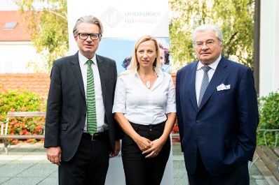 Am 31. August 2018 reiste Bundesministerin Juliane Bogner-Strauß (m.) im Zuge eines Bundesländertags in die Steiermark. Im Bild beim Vernetzungstreffen mit der Gesundheits- und Pflegebranche.