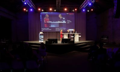 Am 17. September 2018 hielt Bundesministerin Juliane Bogner-Strauß eine Keynote beim IKT-Konvent 2018 "Startschuss zur digitalen Aufholjagd".