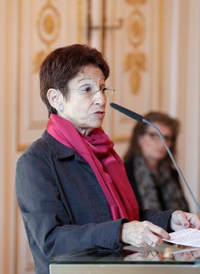 Am 8. Oktober 2018 überreichte Bundesministerin Juliane Bogner-Strauß den Lebenswerk-Preis an Ruth Wodak (im Bild).