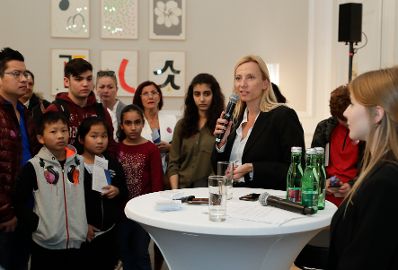 Am 26. Oktober 2018 empfing Bundesministerin Juliane Bogner-Strauß (im Bild) im Rahmen des Nationalfeiertags Besucherinnen und Besucher im Bundeskanzleramt.