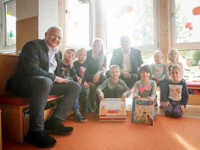 Am 29. Oktober 2018 reiste Bundesministerin Juliane Bogner-Strauß anlässlich eines Bundesländertags ins Burgenland. Im Bild beim Besuch des Kindergarten Edelstal.
