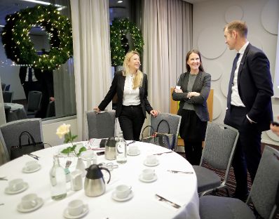 Am 27. November 2018 reiste Bundesministerin Juliane Bogner-Strauß (l.) anlässlich der Future of Europe Debatte nach Island.