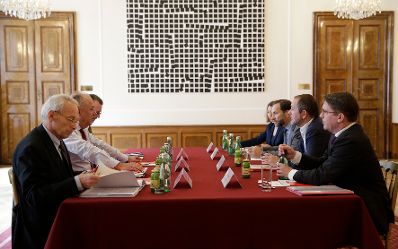 Am 21. September 2016 empfing Kanzleramtsminister Thomas Drozda den deutschen Staatssekretär im Bundesministerium für Wirtschaft und Energie, Matthias Machnig zu einem Arbeitsgespräch.