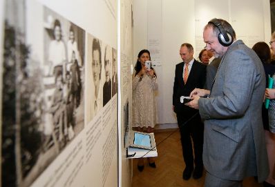 Am 27. September 2016 besuchte Kunst- und Kulturminister Thomas Drozda (im Bild) die Eröffnung der Ausstellung "Das Wohnzimmer der Familie Glück".