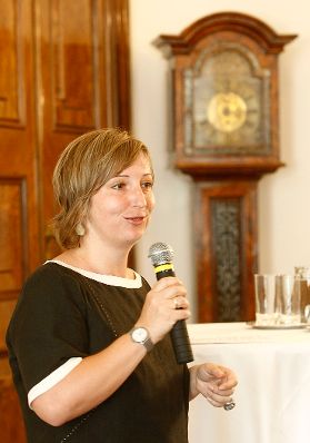 Am 30. Juni 2010 fand im Büro von Frauenministerin Gabriele Heinisch-Hosek die Präsentation des ExpertInnenpapiers zur Gleichstellung am Arbeitsmarkt statt.
