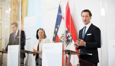 Am 6. Juni 2021 2021 fand der Sozialpartnergipfel statt. Im Bild (v.l.n.r.) der Präsident der Wirtschaftskammer Österreich Harald Mahrer, Bundesarbeitskammer-Präsidentin Renate Anderl und Bundesminister Gernot Blümel.