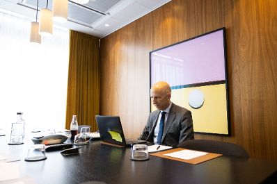 Am 22. September 2021 reiste Bundesminister Martin Kocher zu einem Arbeitsbesuch nach Stockholm. Im Bild beim Digitaler Besuch bei AMS Stockholm.