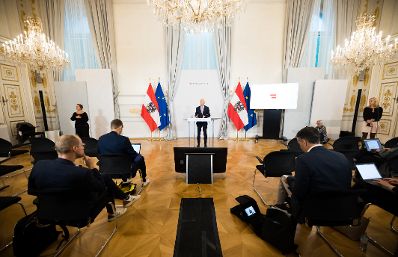 Am 28. September 2021 fand eine Pressekonferenz zur aktuellen Lage am Arbeitsmarkt statt. Im Bild Bundesminister Martin Kocher.