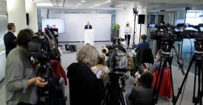 Am 22. März 2022 fand eine Pressekonferenz zur aktuellen Lage am Arbeitsmarkt statt. Im Bild Bundesminister Martin Kocher.