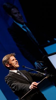Am 27. September 2011 verlieh Medienstaatssekretär Josef Ostermayer den Alfred-Worm-Preis in der Wiener Stadthalle.