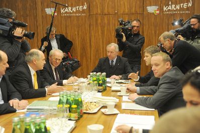 Am 3. Februar 2011 fand im Amt der Kärntner Landesregierung eine Verhandlung zum Thema Kärntner Ortstafeln zwischen Staatssekretär Josef Ostermayer, dem Kärntner Landeshauptmann Gerhard Dörfler und den Slowenenverbänden statt.
